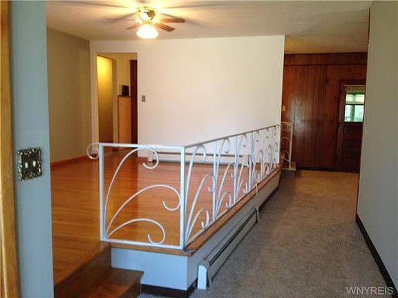 5th image of 82 Empress Ave