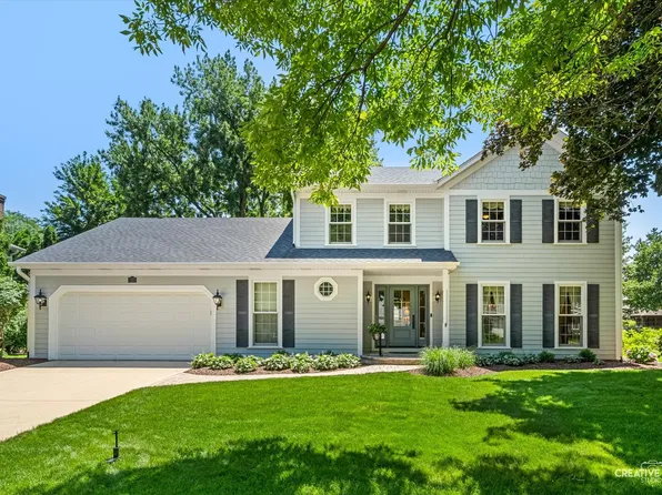 974 Merrimac Cir, Naperville, IL 60540