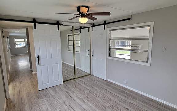 3rd image of 23D Lake Breeze Dr