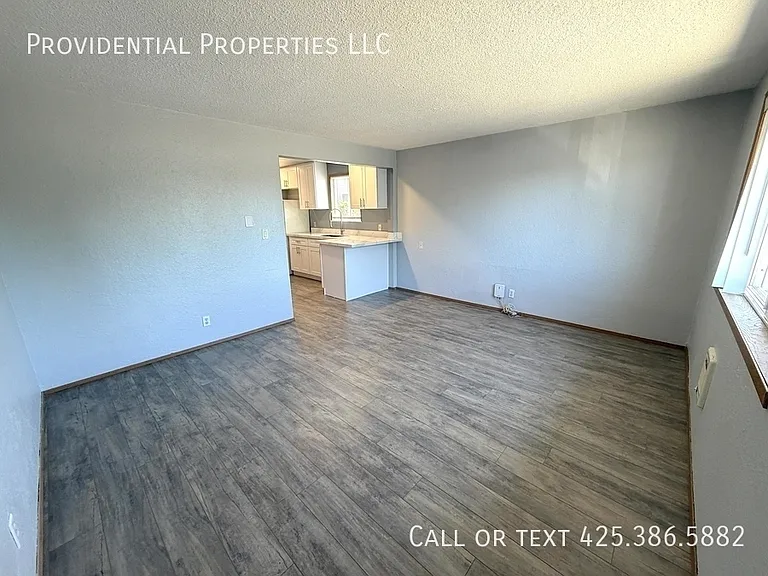 1122 Lafayette St S #4 — Photo 1