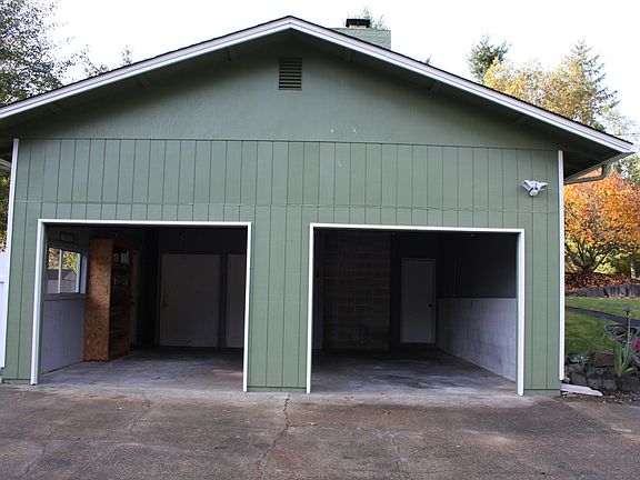 4th image of 3017 Madora Dr SE