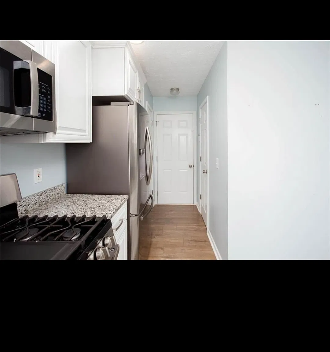 2 bed, 2.5 bath, 1350 sqft, $2,000 — Photo 3