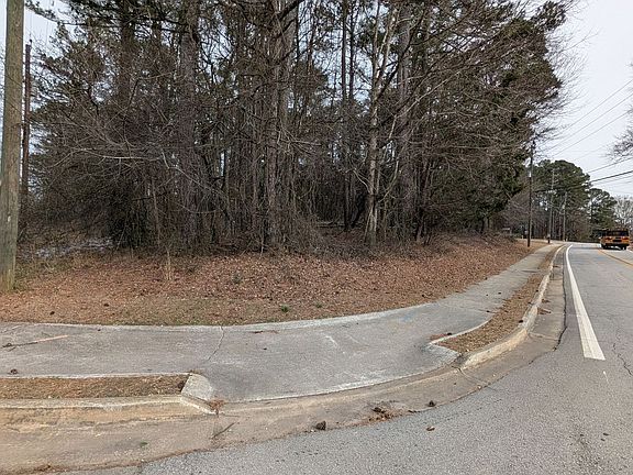 2nd image of 5305 Sycamore Rd