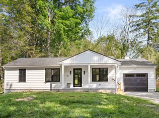 35 New St, Sharon, CT 06069