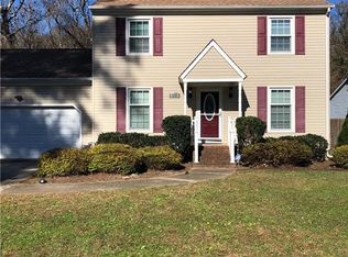 207 Riverside Dr, Yorktown, VA 23692