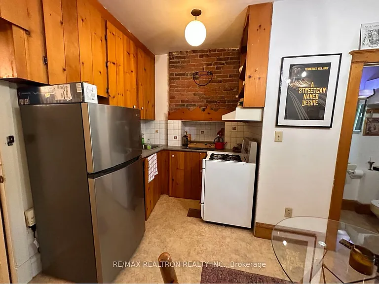 108 Admiral Rd #3 — Photo 7