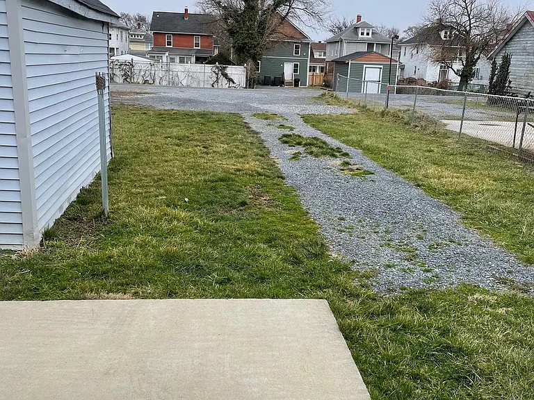 318 Highland Ave — Photo 19