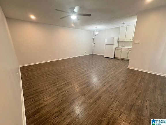 3rd image of 3101 Lorna Rd Unit 221