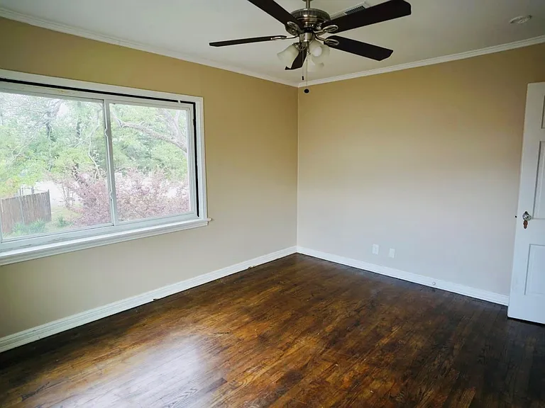 3309 Lawrence St — Photo 10
