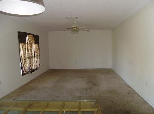 5th image of 1141 Normandy Dr