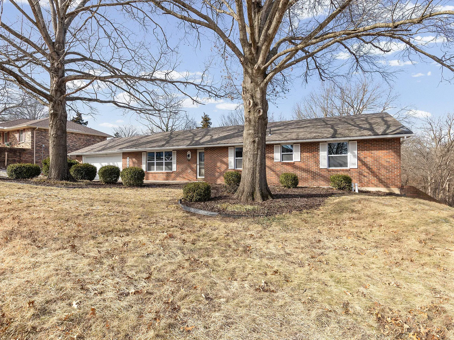 4 bed, 2.5 bath, 2628 sqft, $2,600 — Photo 4