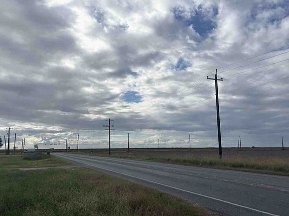 Exterior Neighborhood (street photo)