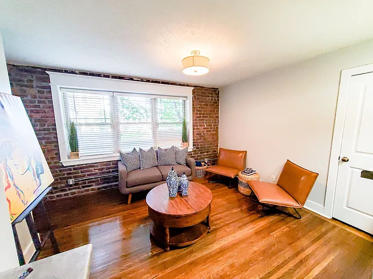 628 Park Ave — Photo 5