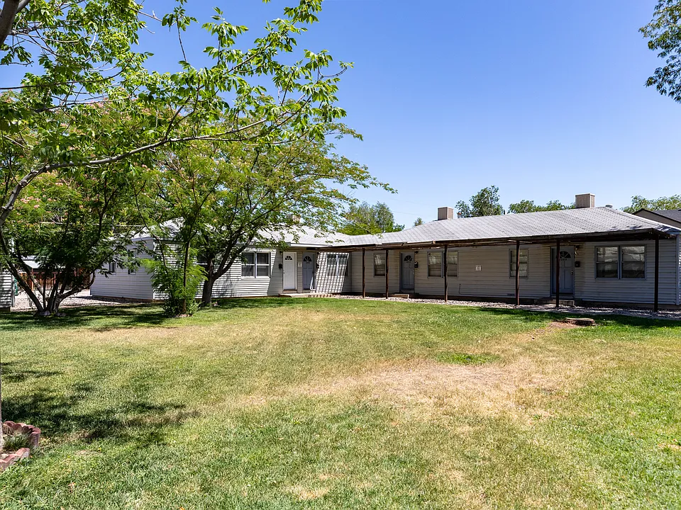 1250 Elm Ave #1250