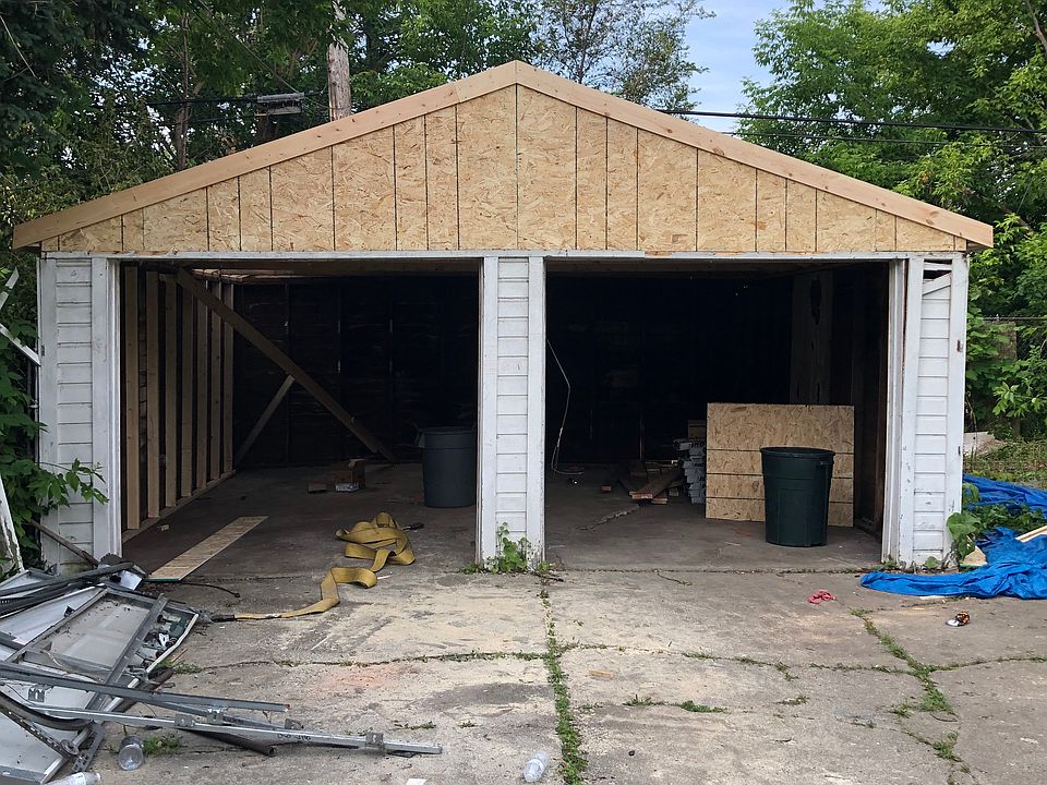 2nd image of 9760 E Outer Dr