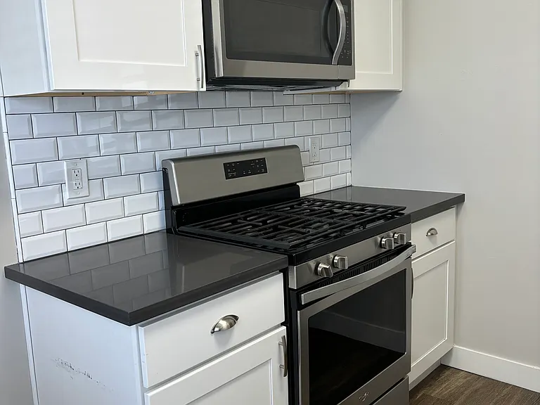 4338 Mississippi St #9 — Photo 2