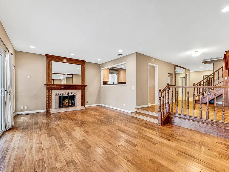 24466 Toledo Ln — Photo 10