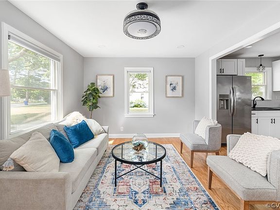 3rd image of 9972 S Wagstaff Cir