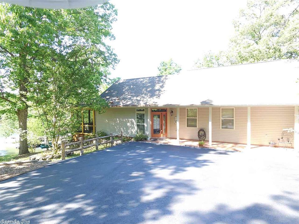 1st image of 628 Green Bay Dr