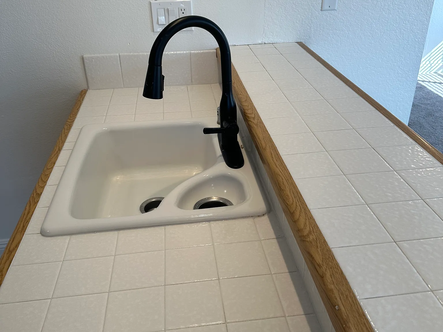 Studio, 410 sqft, $1,800 — Photo 2