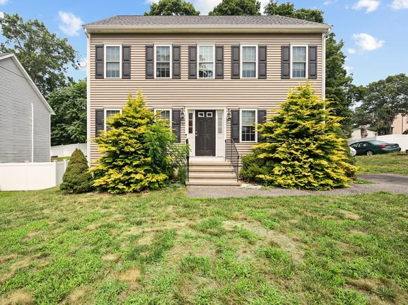 52 North Ave, Brockton, MA 02302