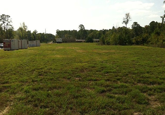 1st image of 2425 Brentwood Drive