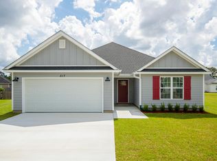 517 Hummingbird Ct, Hahira, GA 31632