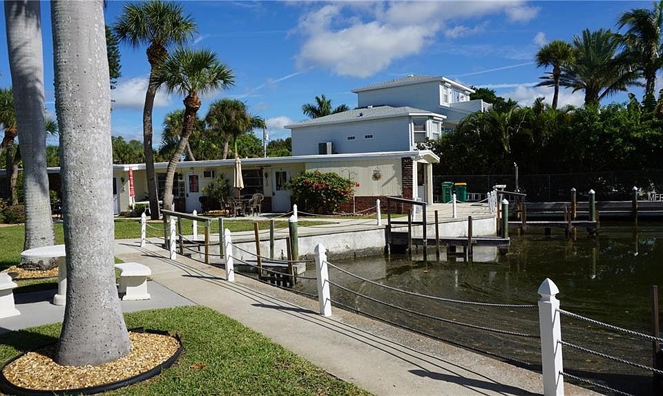 1st image of 1385 Gulf Blvd APT 3