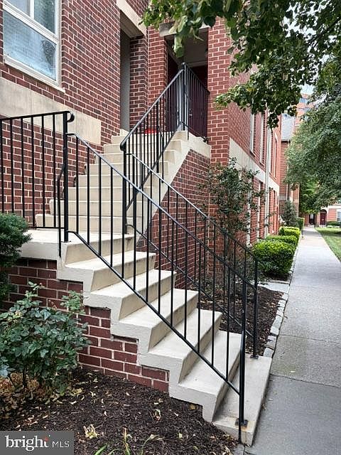 1st image of 516 S Charles St #R88