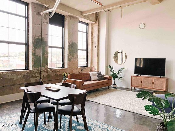 4th image of 116 S Gay St APT 206