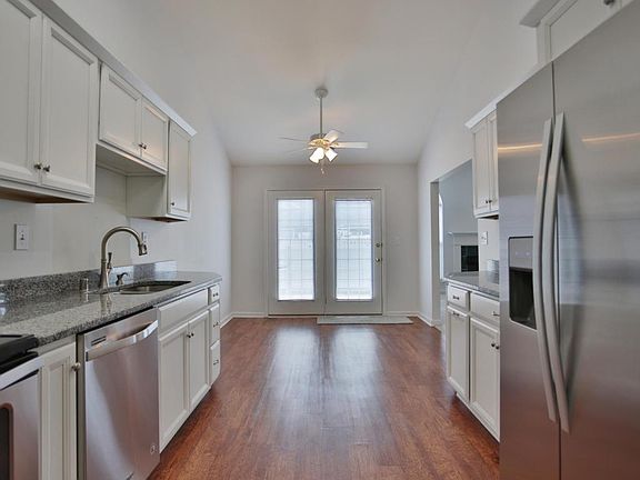 3rd image of 8518 River Terrace Dr