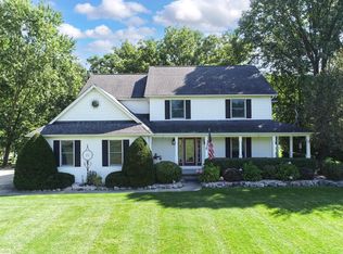 5797 Eagle Dr, Almont, MI 48003