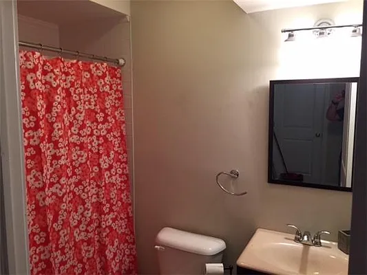 Rented by Real Broker NY LLC | media 42