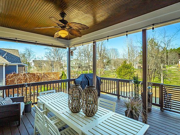 4th image of 7096 Gregory Dr