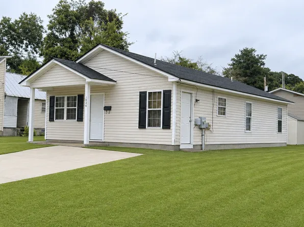 1034 Hunter St, Elizabeth City, NC 27909