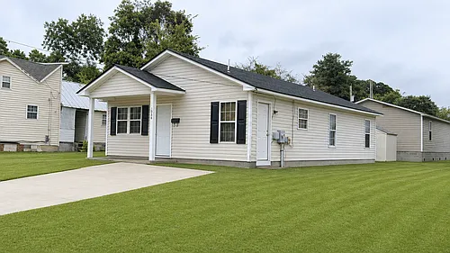 1034 Hunter St Photo 1