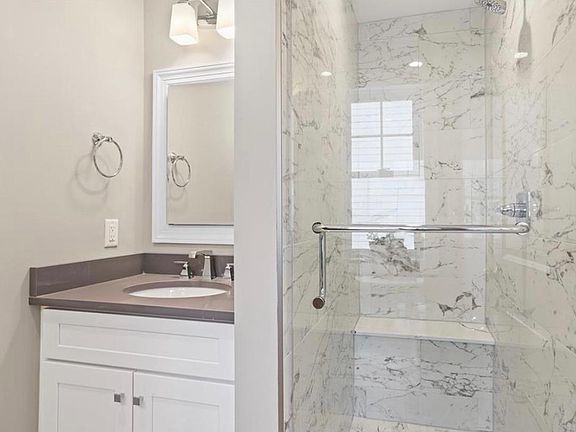 5th image of 1 Woodside Ave #2