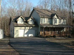 3456 Spruce Cabin Rd, Cresco, PA 18326