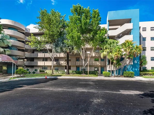 901 Colony Point Cir APT 107, Pembroke Pines, FL 33026