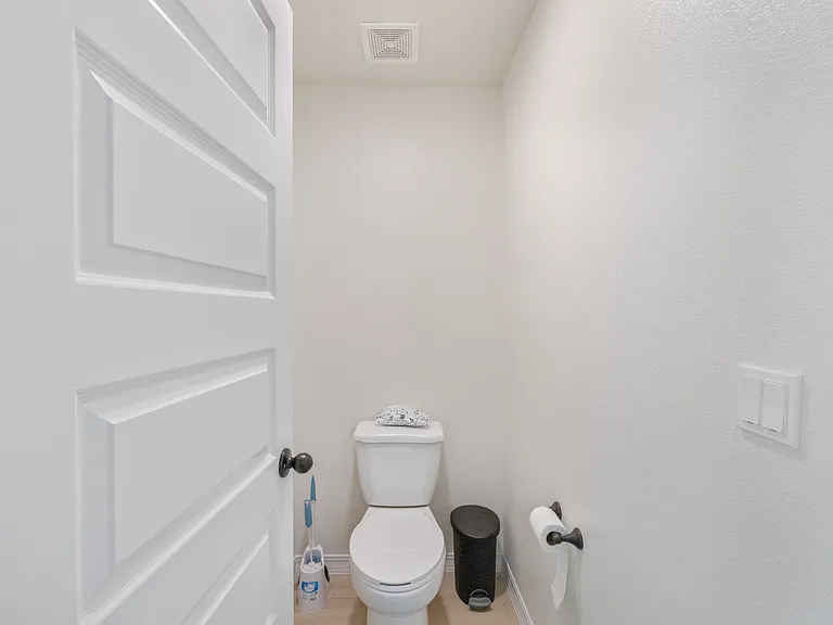 12804 De La Rosa Ave — Photo 25
