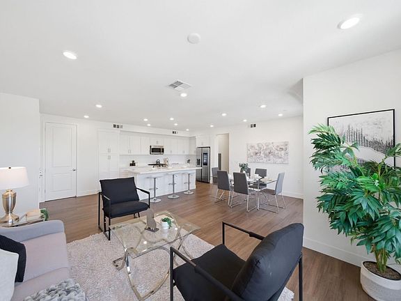 5th image of 44908 Wisdom Rd Unit 203