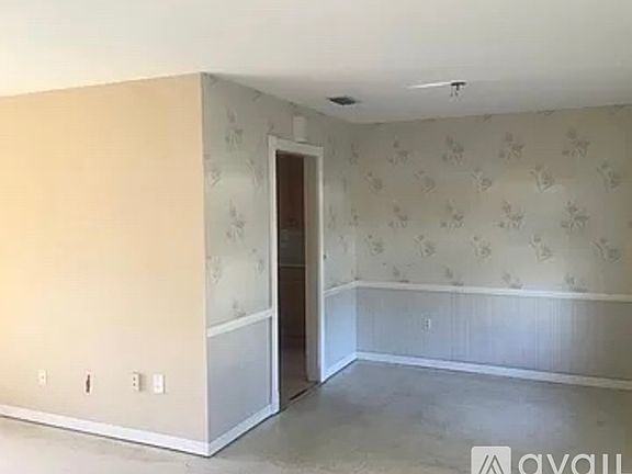 4th image of 3883 Melgert Cir