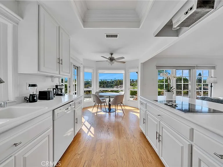 28651 Placida Ave — Photo 10