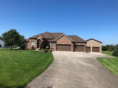 1371 W Slate Ridge Dr, Canal Winchester, OH, 43110