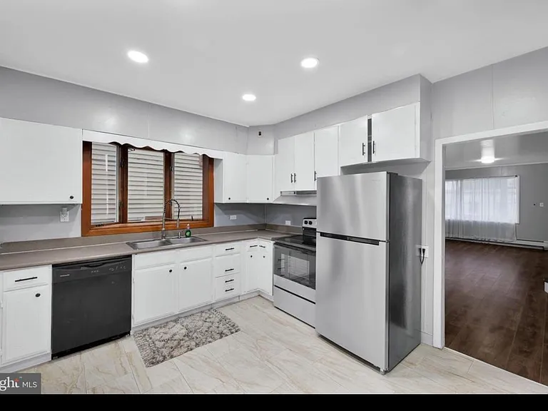 1222 Greenwich St — Photo 15
