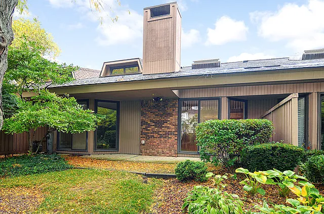 1204 Indian Trail Rd #3-C photo 1