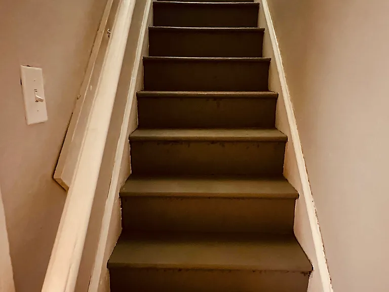 212 N Hall St — Photo 5