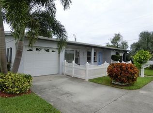 1026 8th St, Vero Beach, FL 32962