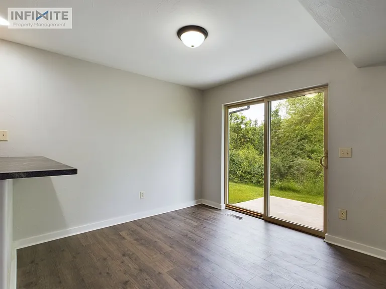 3308 W Babcock St #C — Photo 7