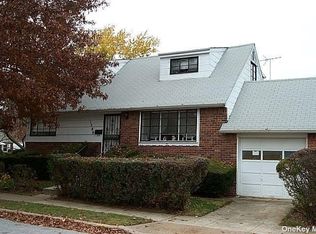 1580 Estelle Ave, Elmont, NY 11003